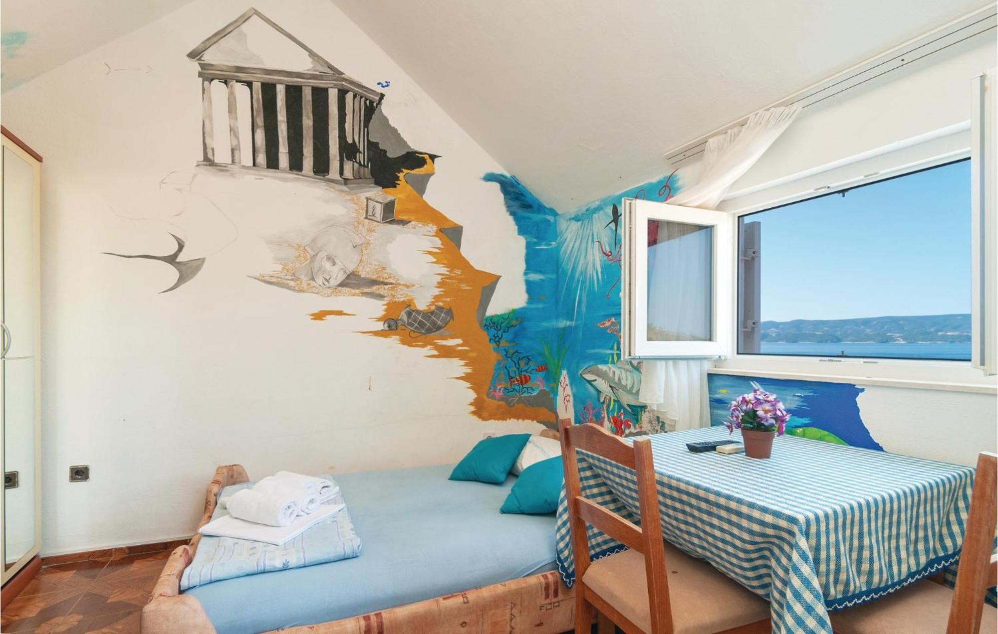 Gorgeous Apartment In Omis With House Sea View Dış mekan fotoğraf