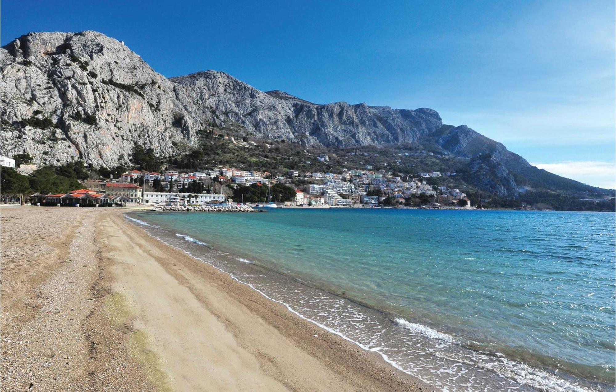 Gorgeous Apartment In Omis With House Sea View Dış mekan fotoğraf